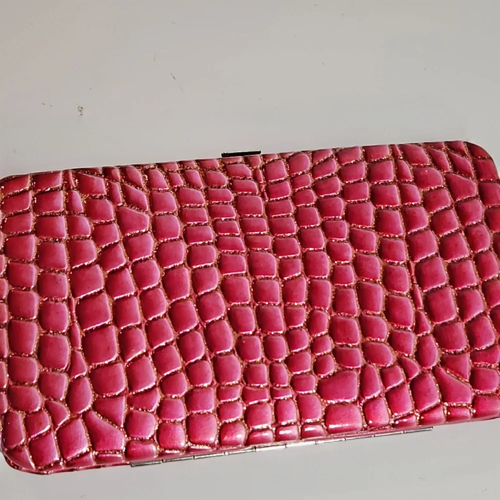 NWOT Designer Red Croc Embossed Clutch w/ Sparkles in the Croc Creases